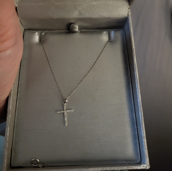 Zales Jewelry 4k Gold Dimond Cross Necklace Poshmark